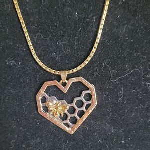 Heart Honeycomb Bee Pendant Necklace - Women Jewelry